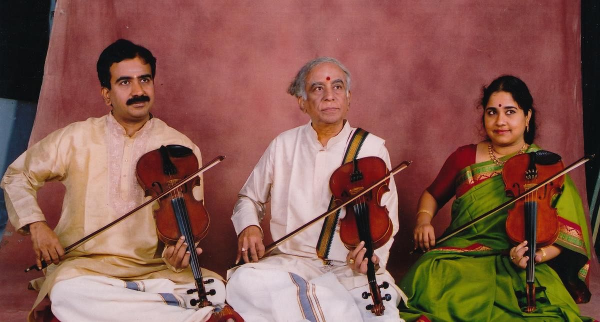 Lalgudi (centre) with daughter Vijayalakshmi and son G J R Krishnan.