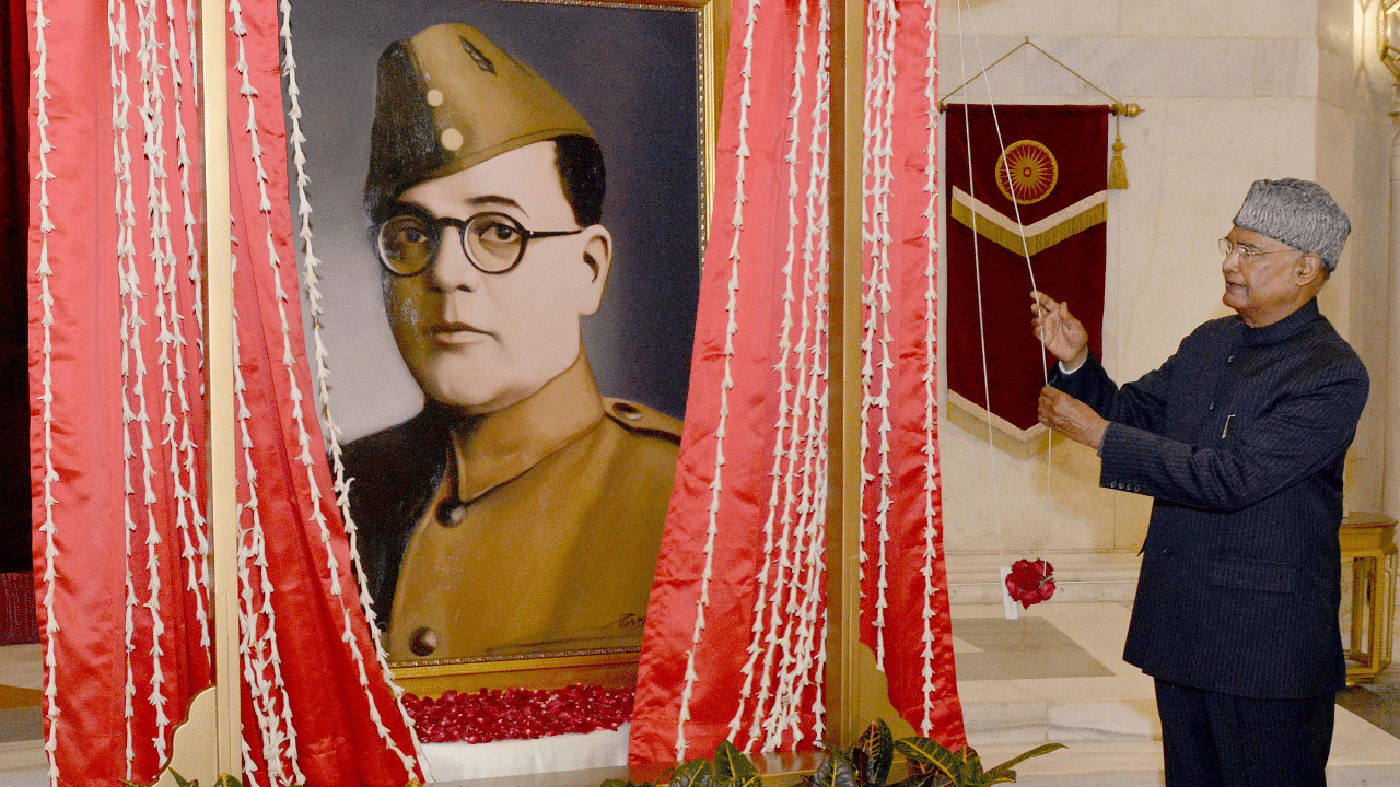 President Ram Nath Kovind unveils a portrait of Netaji Subhas Chandra Bose to mark his birth anniversary. Credit: PTI Photo