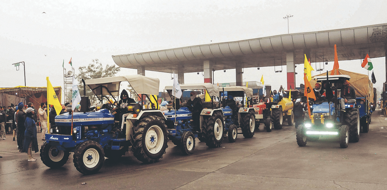 Farmers of Punjab moving towards Delhi to take part in their January 26 tractor rally. Credit: PTI Photo