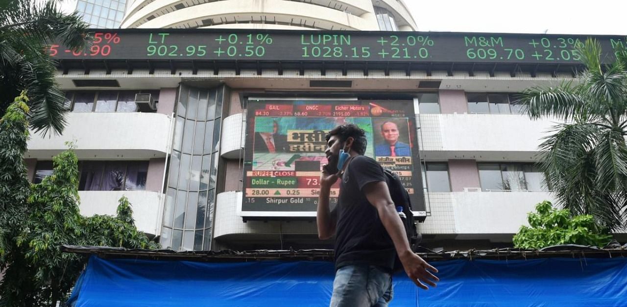 Of the Sensex constituents, 20 stocks were trading in the red and 10 in the green. Credit: PTI Photo