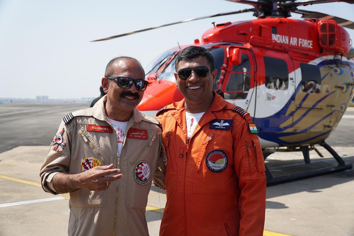 Two Kannadigas in the aerial display teams which took part in Aero India 2021: Wing Commander Nagendra (left), a technical officer in the Surya Kiran team, and Wing Commander Girish Komar (right), commander of the Sarang helicopter display team.