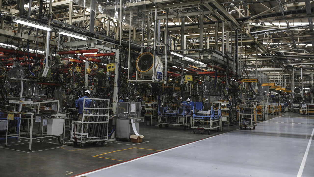Workers at Toyota Kirloskar Motor Ltd. plant in Bidadi, Karnataka. Credit: Bloomberg
