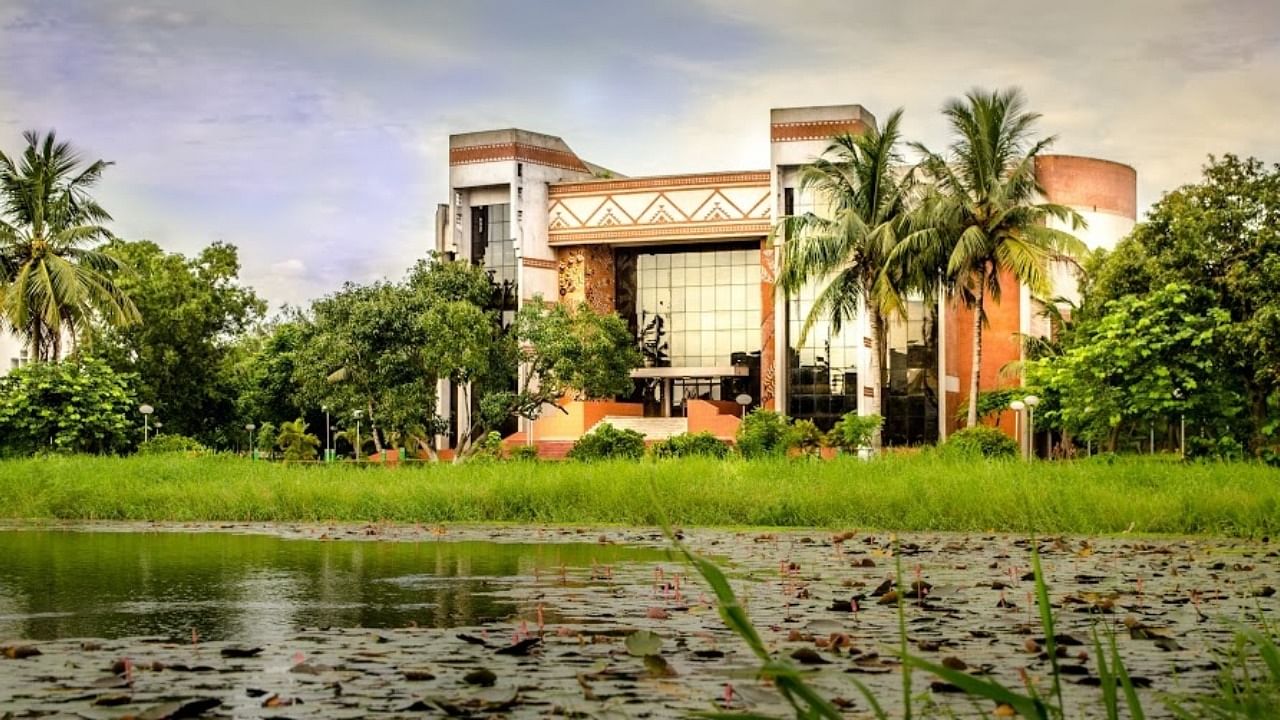 A view of the IIM Calcutta campus. Credit: Twitter/@IIM_Calcutta
