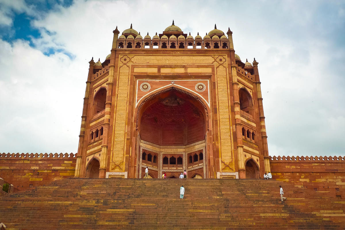 Buland Darwaza, the 54 metres high entrance to Fatehpur Sikri complex, in Uttar Pradesh