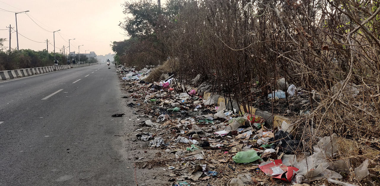 Garbage black spot located between the Turahalli forest road and NICE road. Credit: DH Photo
