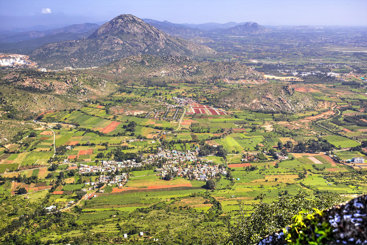 The view from the top of Nandi Hills, near Bangalore, Karnataka. Credit: Getty images. 