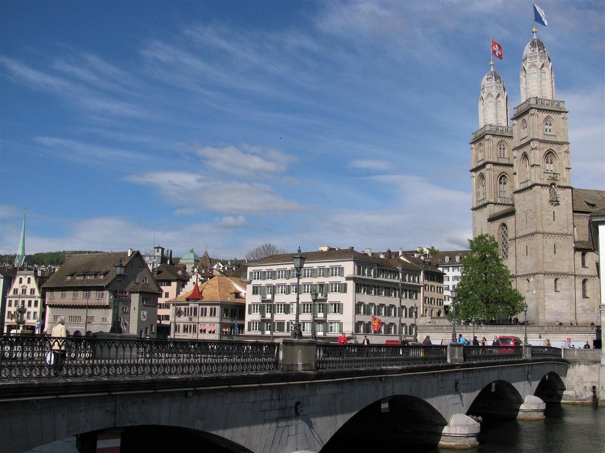 Grossmunster and the Quai Brucke