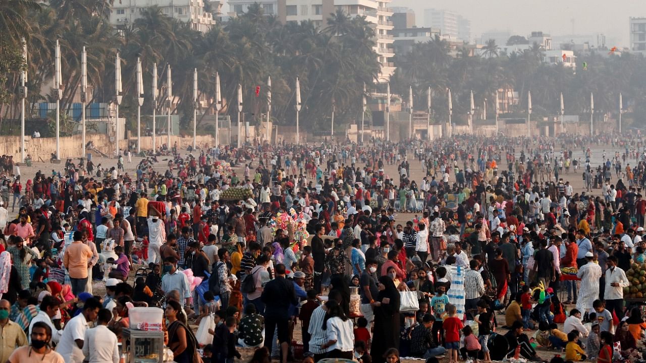 People visit a beach amidst the spread of the coronavirus disease in Mumbai, India, February 28, 2021. Credit: Reuters Photo
