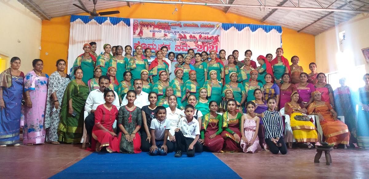Participants at the International Women's Day programme organised by Karnataka Kodava Sahitya Academy and Aimanda Pommakkada Koota, in Maragodu village. Credit: DH Photo