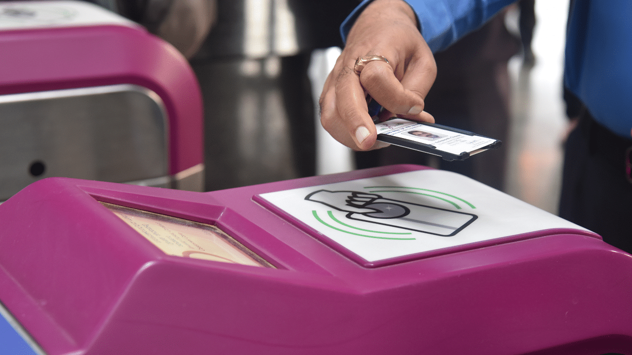 The demand for smart cards has gone up at the two stations in Majestic and in terminal stations, especially at Mysuru Road and Nagasandra. Credit: DH Photo