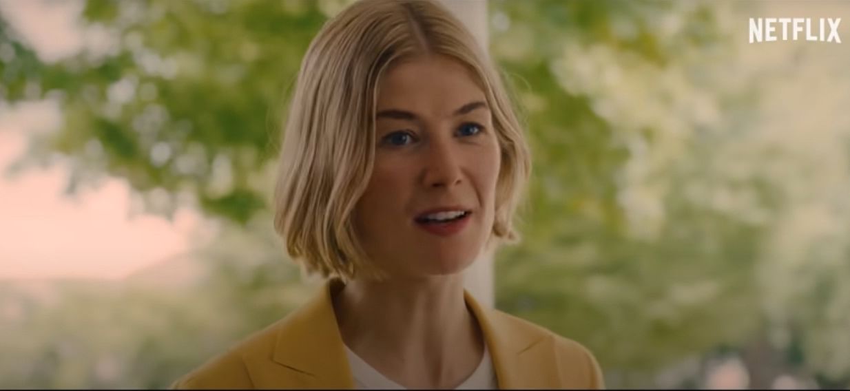 Rosamund Pike plays a professional guardian in 'I Care A Lot'. 