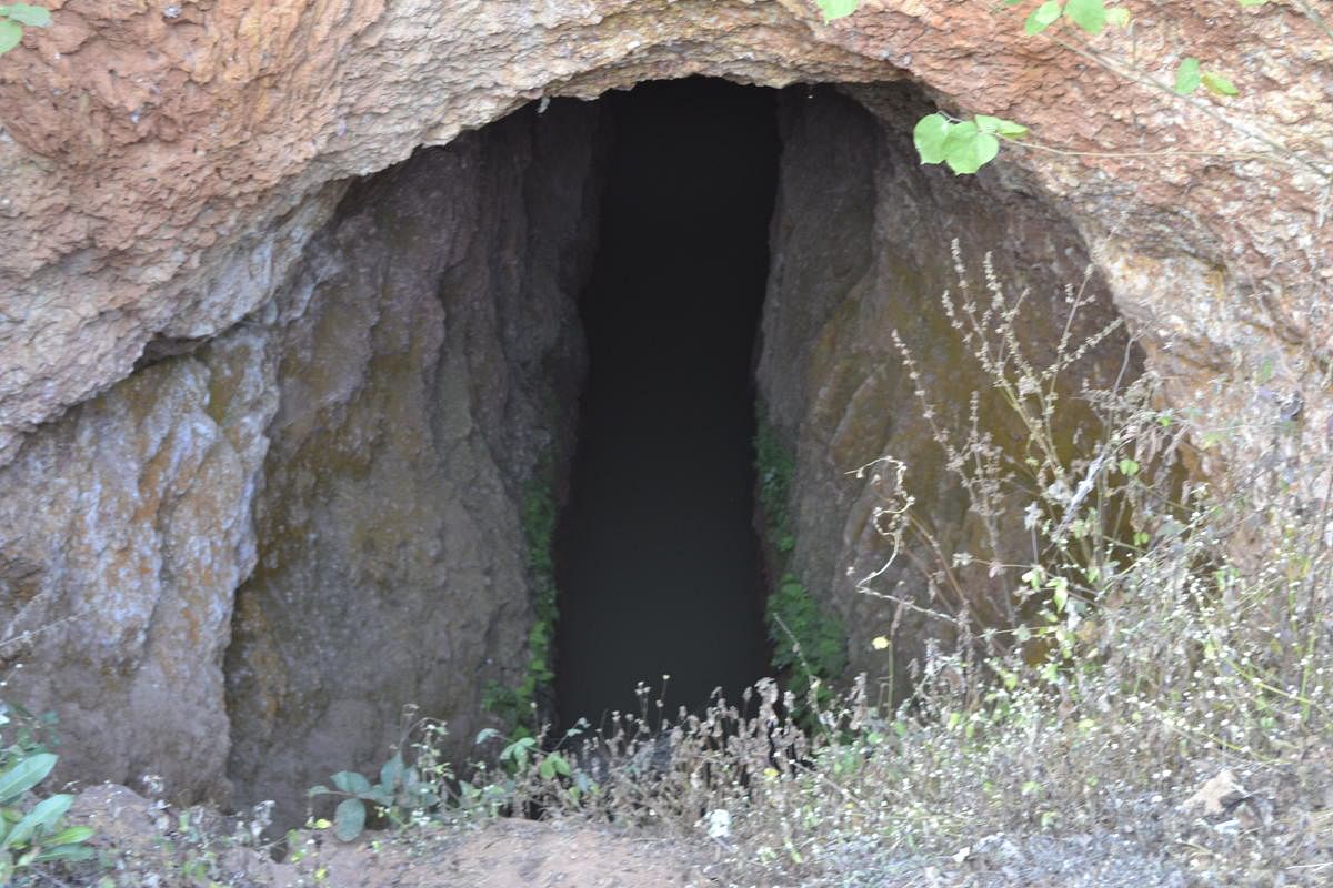 Mouth of the Karez.