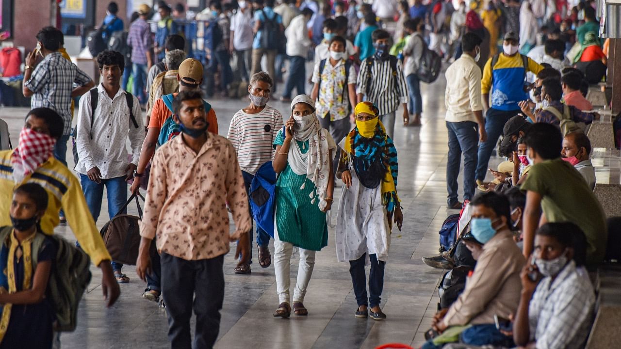Students leave for their native places after the authorities closed schools and colleges, owing to surge in Covid-19 cases, in Hyderabad, Wednesday, March 24, 2021. Credit: PTI Photo