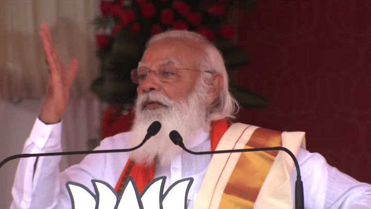 PM Modi addressing a rally in Palakkad. Credit: Twitter Photo/@BJP4India