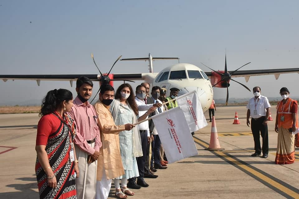 Union Parliamentary Affairs Minister Pralhad Joshi flags off Alliance Air flight service between Hubballi-Hyderabad at Hubballi Airport. Credit: DH Photo
