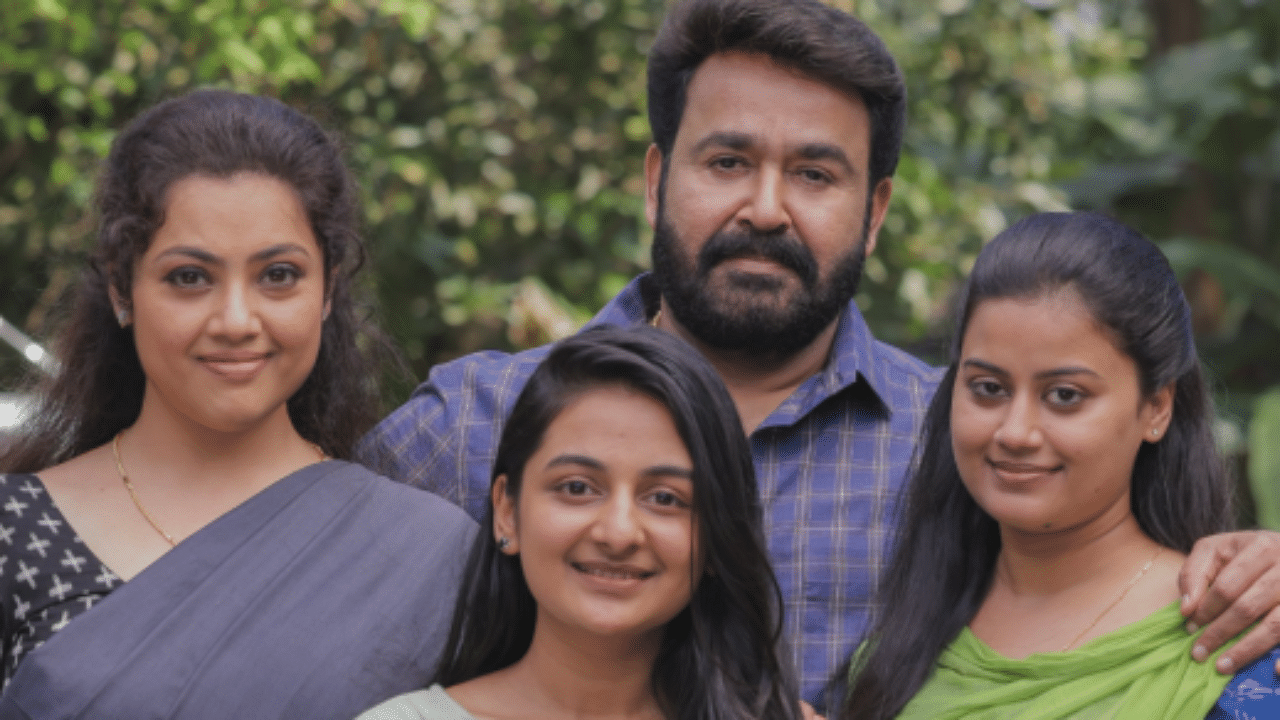 Mohanlal with his 'Drishyam 2' family. Credit: Instagram/Mohanlal