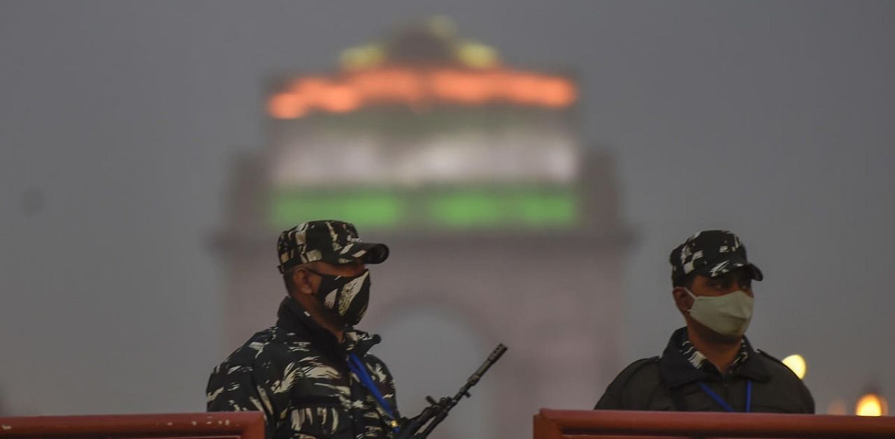 Security personnel keep vigil at Rajpath on the eve of 72nd Republic Day, in New Delhi, Monday, Jan. 25, 2021. Credit: PTI Photo