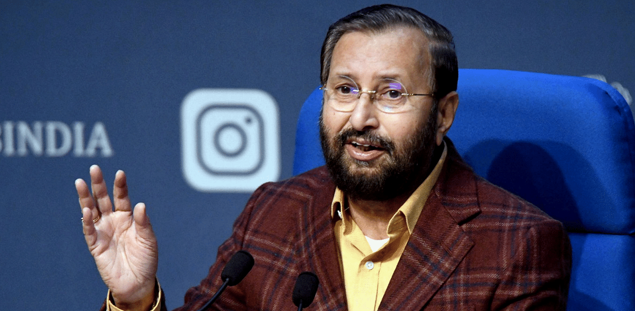 Seeking to link Vaze with the Shiv Sena, Javadekar said both CM and Sanjay Raut had hailed him as a 'promising and capable' officer. Credit: PTI File Photo