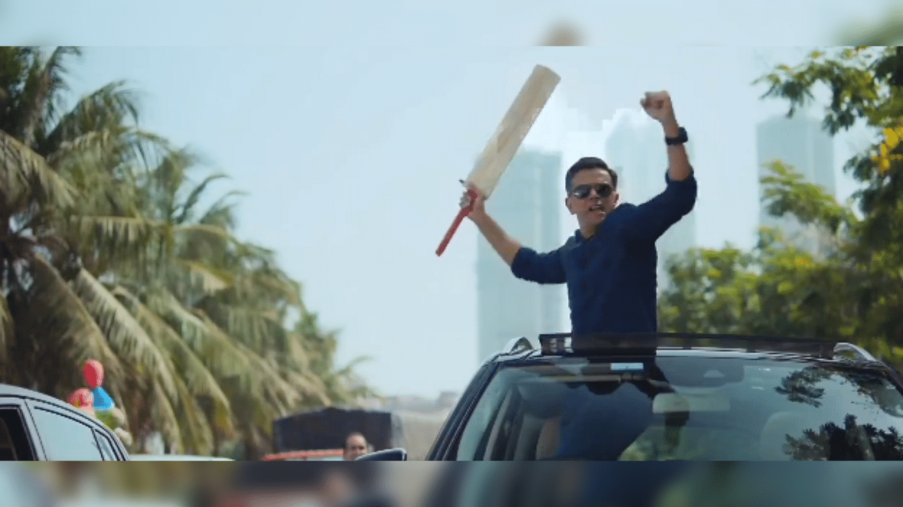 Rahul Dravid in a scene from the ad. Photo credit: Screengrab. 