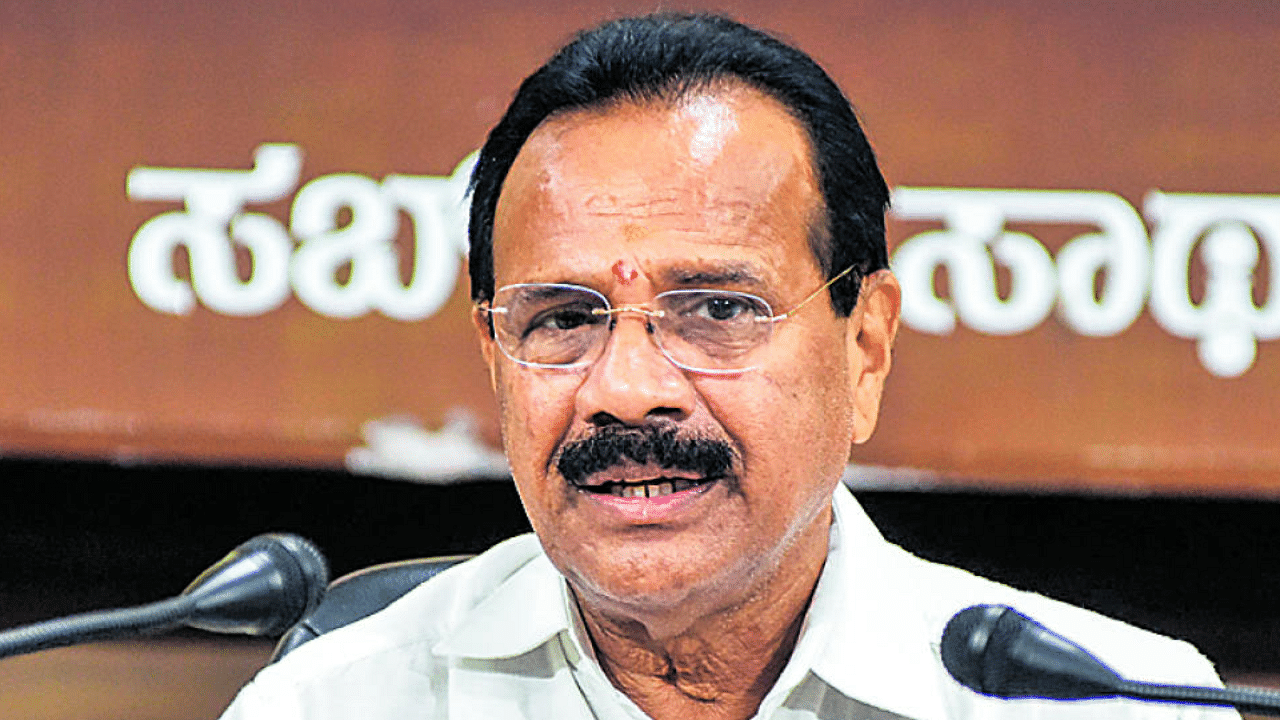 Union Minister of Chemicals and Fertilisers D V Sadananda Gowda. Credit: DH Photo