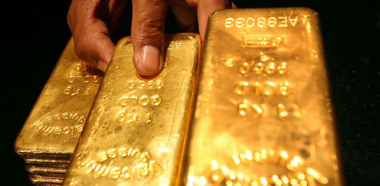 In the international market, gold was quoting lower at US Dollar 1,738 per ounce. Credit: Reuters Photo