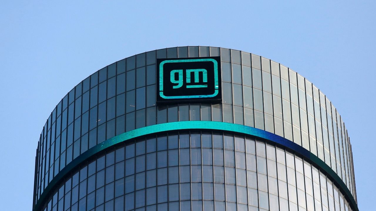Logo of GM atop the company headquarters. Credit: Reuters Photo