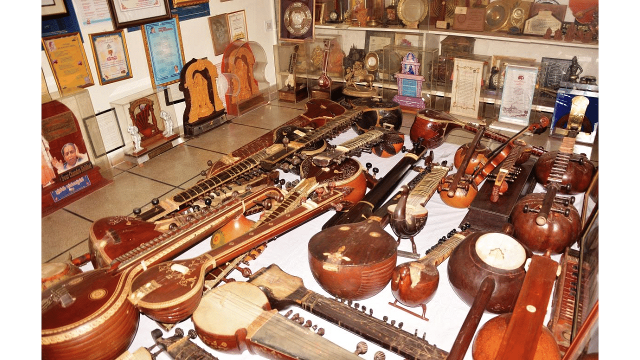 Musical instruments displayed at 'Gangalahari,' the house of legendary Hindustani singer Gangubai Hangal, in Hubballi. DH Photo.