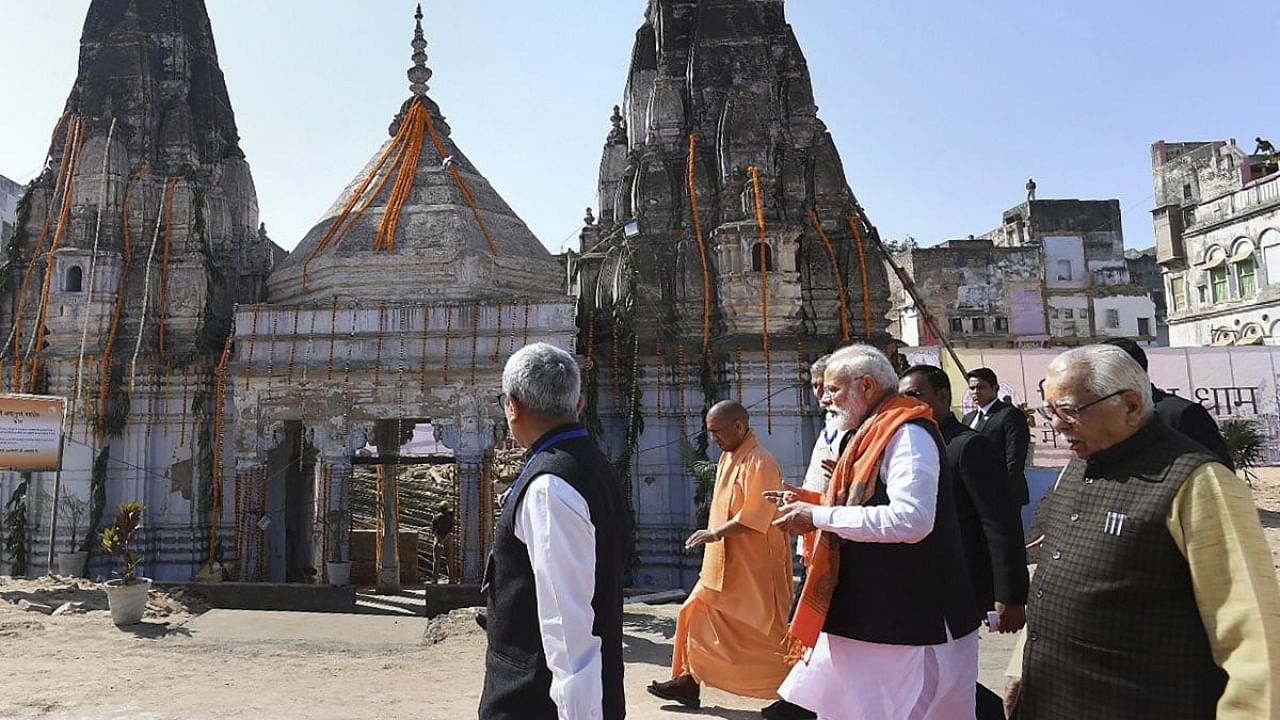 Prime Minister Narendra Modi and Uttar Pradesh Chief Minister Yogi Adityanath at the Kashi Vishwanath Temple in Varanasi in 2019. Credit: PTI File Photo