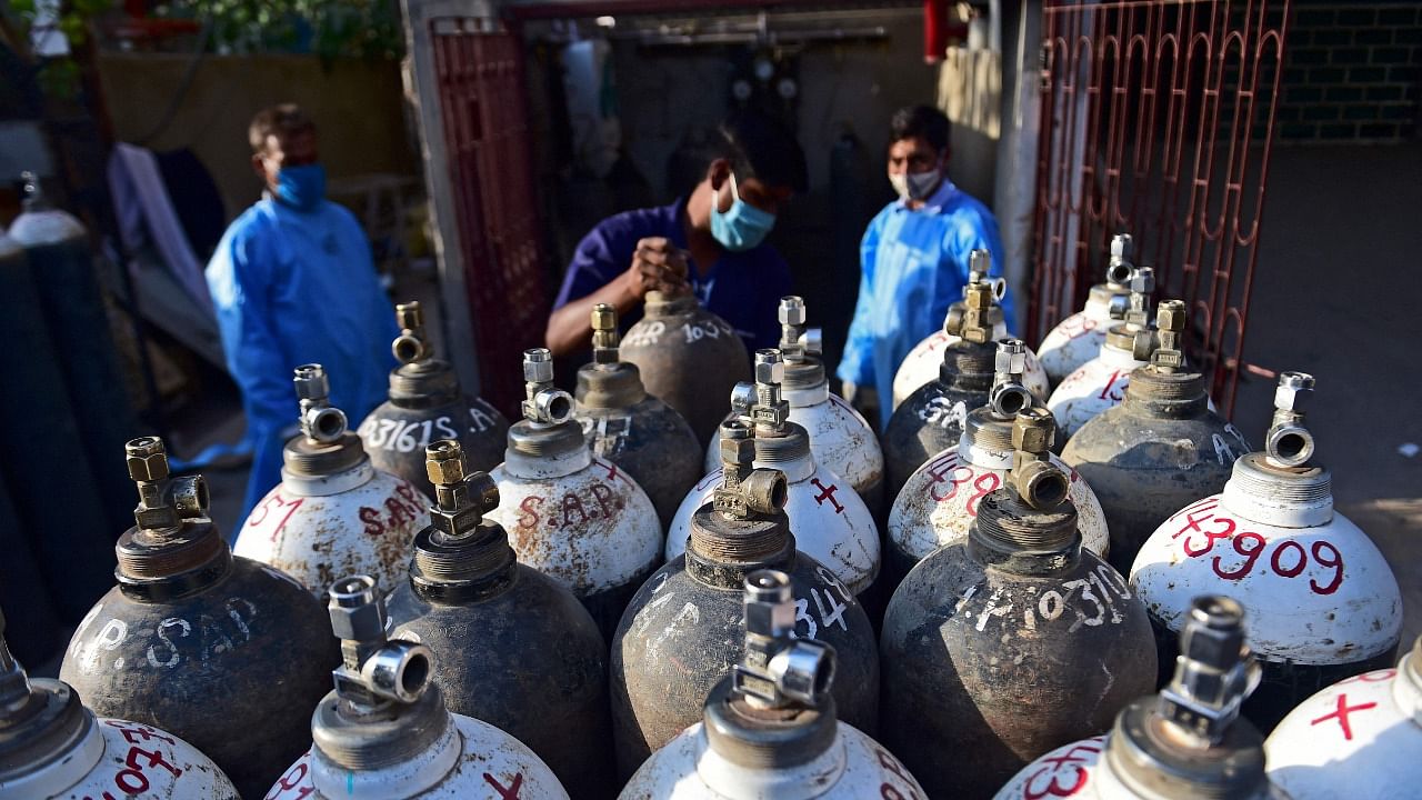 Maharashtra’s oxygen production capacity is around 1,250 metric tonnes daily. Credit: AFP Photo
