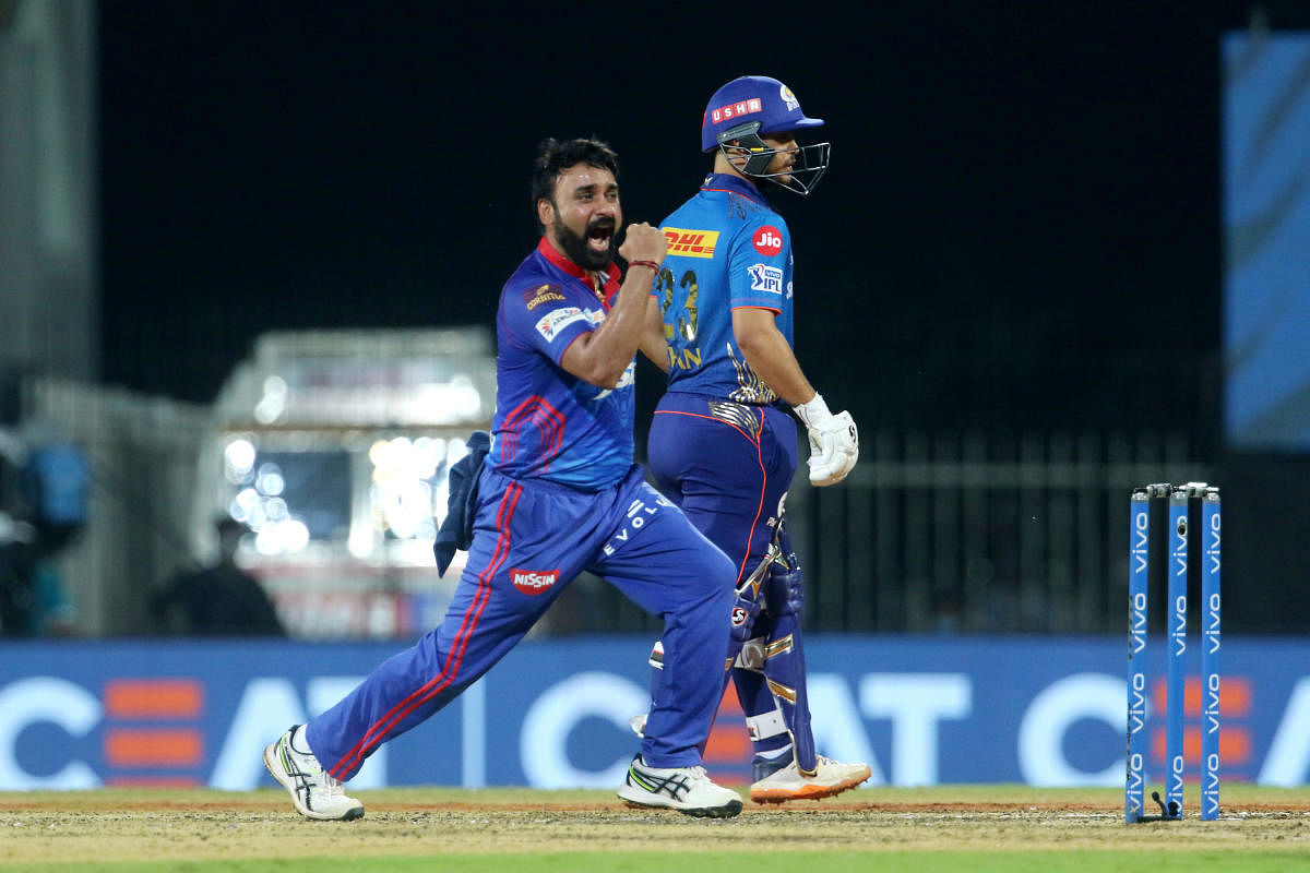 Amit Mishra of Delhi Capitals celebrates the wicket of Hardik Pandya of Mumbai Indians. Credit: PTI photo. 