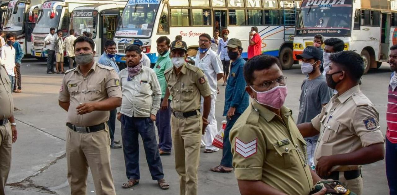 The employees have been on strike since April 7 demanding the implementation of the Sixth Pay Commission recommendations. Credit: DH Photo