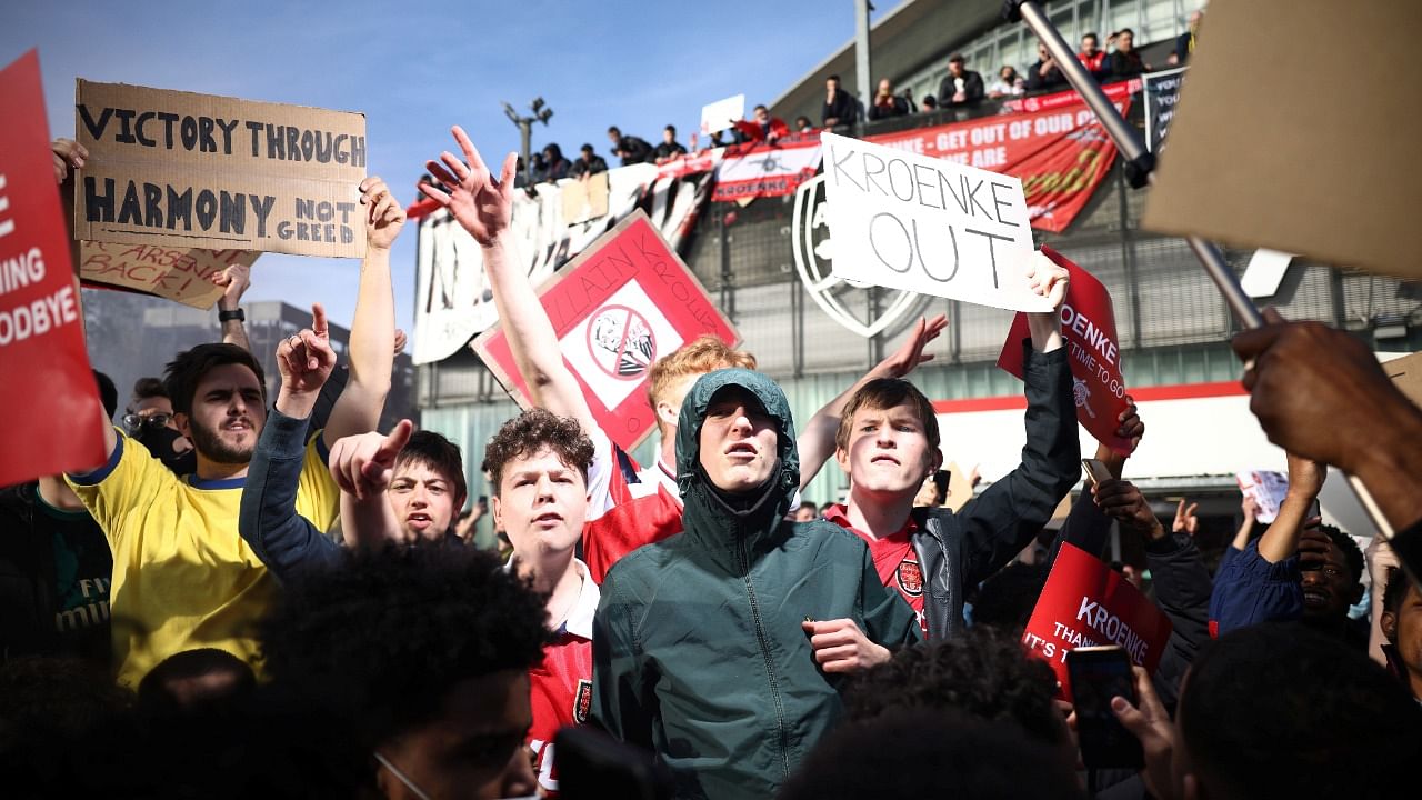 Arsenal fans protest against owner after failed launch of a European Super League. Credit: Reuters Photo