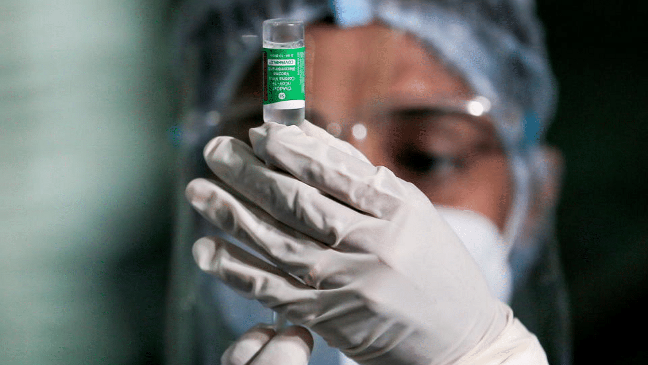 Major vaccine maker Serum Institute of India has announced a price of Rs 400 per dose for its Covid-19 vaccine 'Covishield' for state governments and Rs 600 per dose for private hospitals. Credit: Reuters File Photo