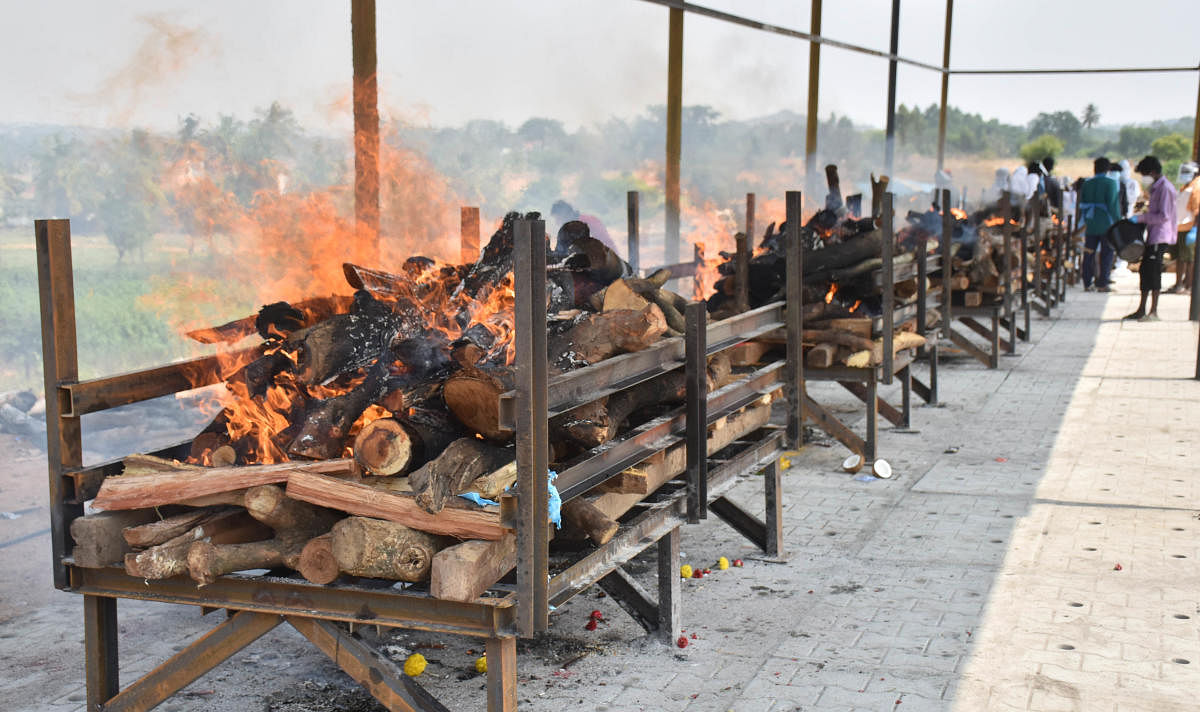 Each day, on Thursday and Friday, 47 bodies were consigned to flames in two batches at the crematorium at Tavarekere. DH FILE/Janardhan B K