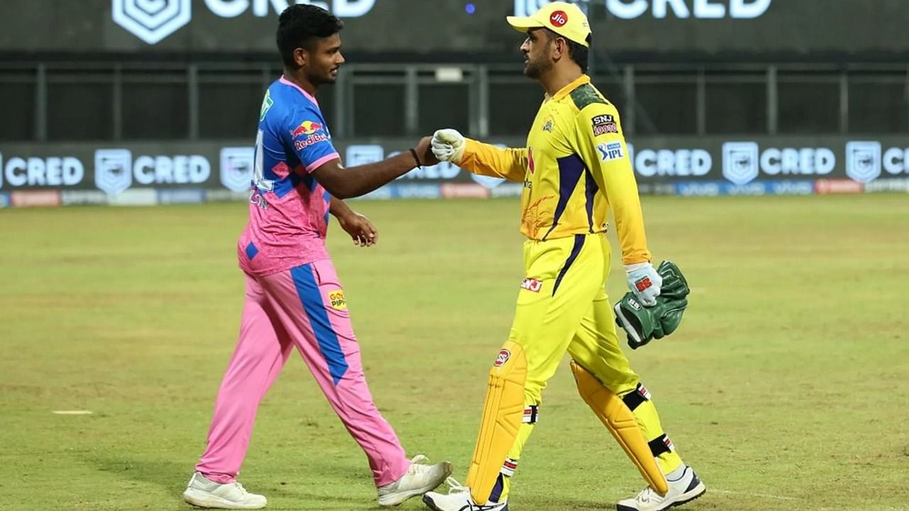 Sanju Samson and MS Dhoni greet each other after the last match between the sides. Credit: iplt20.com/Sportzpics for IPL/BCCI