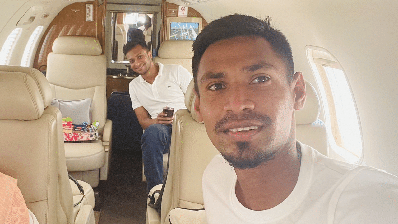 While KKR posted the news of Shakib's safe arrival here, Mustafizur took to Twitter to thank both the franchises for facilitating their Delhi-Dhaka flight. Credit: Twitter/@Mustafiz90