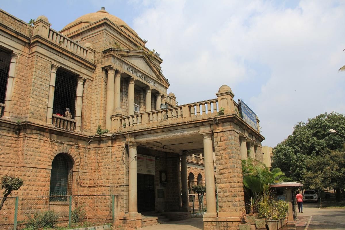 The porch of the Vani Vilas Hospital. Credit: Aravind C 