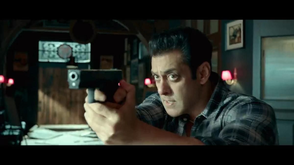 In ‘Radhe’, Salman Khan plays a cop who busts a drug racket. 