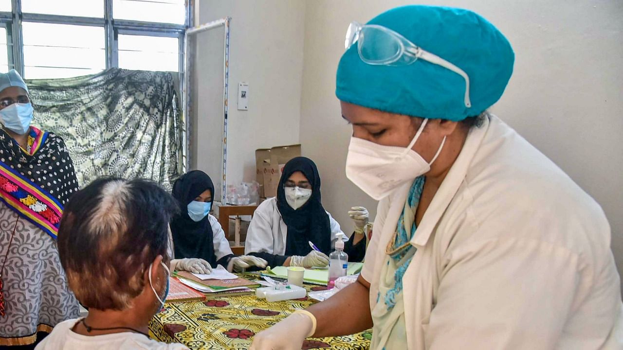 According to an official release, nurses, lab technicians, and other paramedical staff will also be hired to handle the current surge in infections. credit: PTI Photo