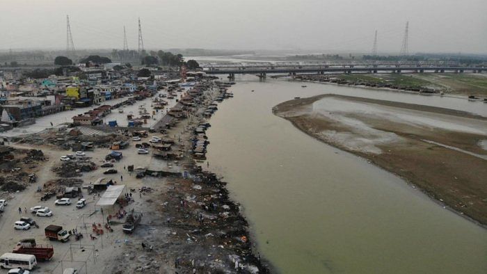According to residents in the Ballia district of Uttar Pradesh, at least 52 bodies were seen floating at the Ujiyar, Kulhadia and Bharauli ghats in the Narahi area. Credit: AFP Photo
