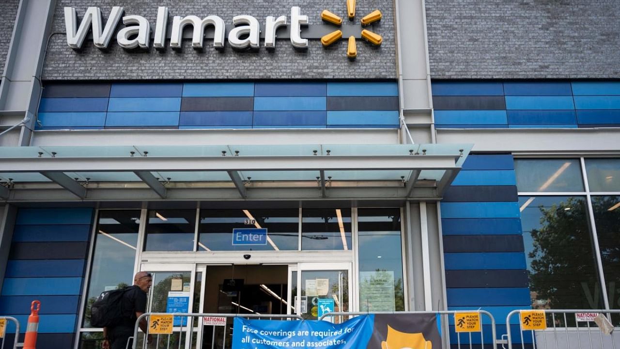 US retail giant Walmart on May 14 said customers who are fully vaccinated against Covid-19 no longer have to wear masks in their stores, and staff can do the same starting next week. Credit: AFP Photo