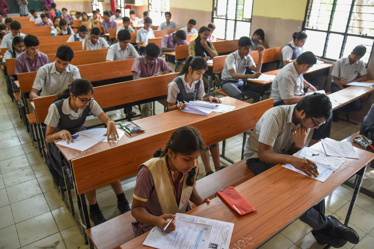 The CBSE has cancelled the Class 10 board exams and instead will go with an 'objective criterion' to evaluate students. DH Photo
