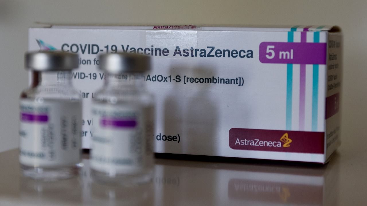 New analysis for the first time estimates that 2 doses of the Oxford/AstraZeneca vaccine provide around 85 to 90 per cent protection. Credit: Reuters Photo