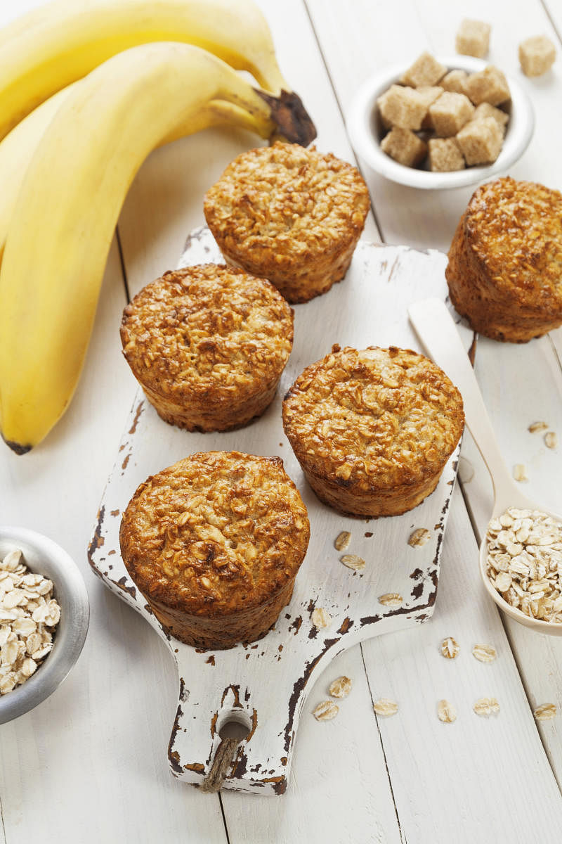 Banana oatmeal muffins