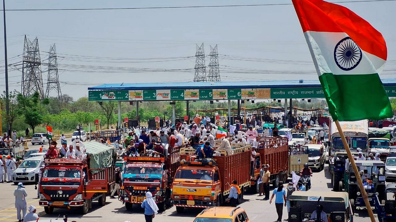 Farmers instead of coming to the protest sites, will put up black flags atop their homes. Credit: PTI Photo