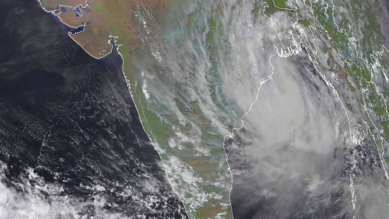 This RAMMB/CIRA handout satellite image shows a cyclone Yaas approaching in the Bay of Bengal. Credit: AFP Photo/RAMMB
