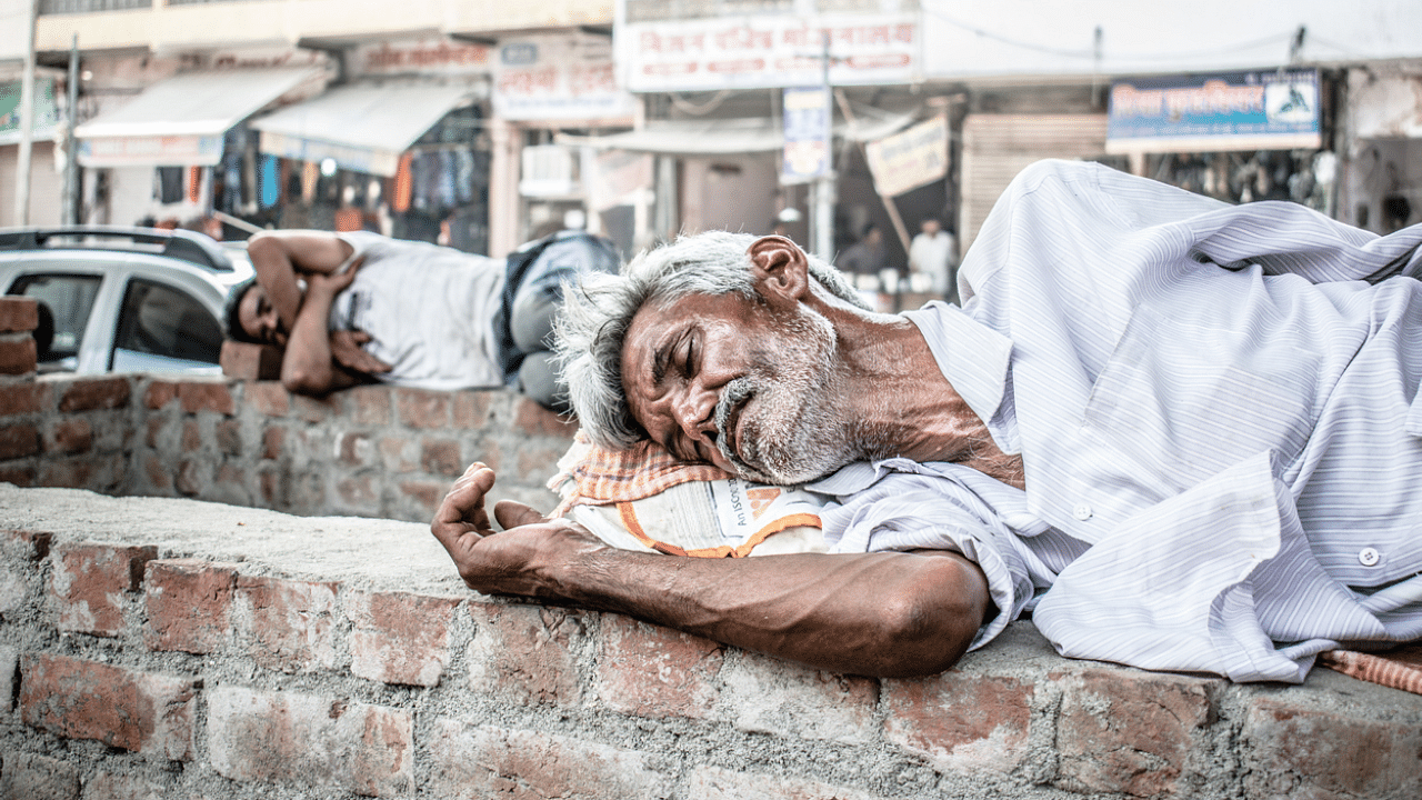 Around 23 crore people have slipped below the poverty line. Credit: iStock Photo