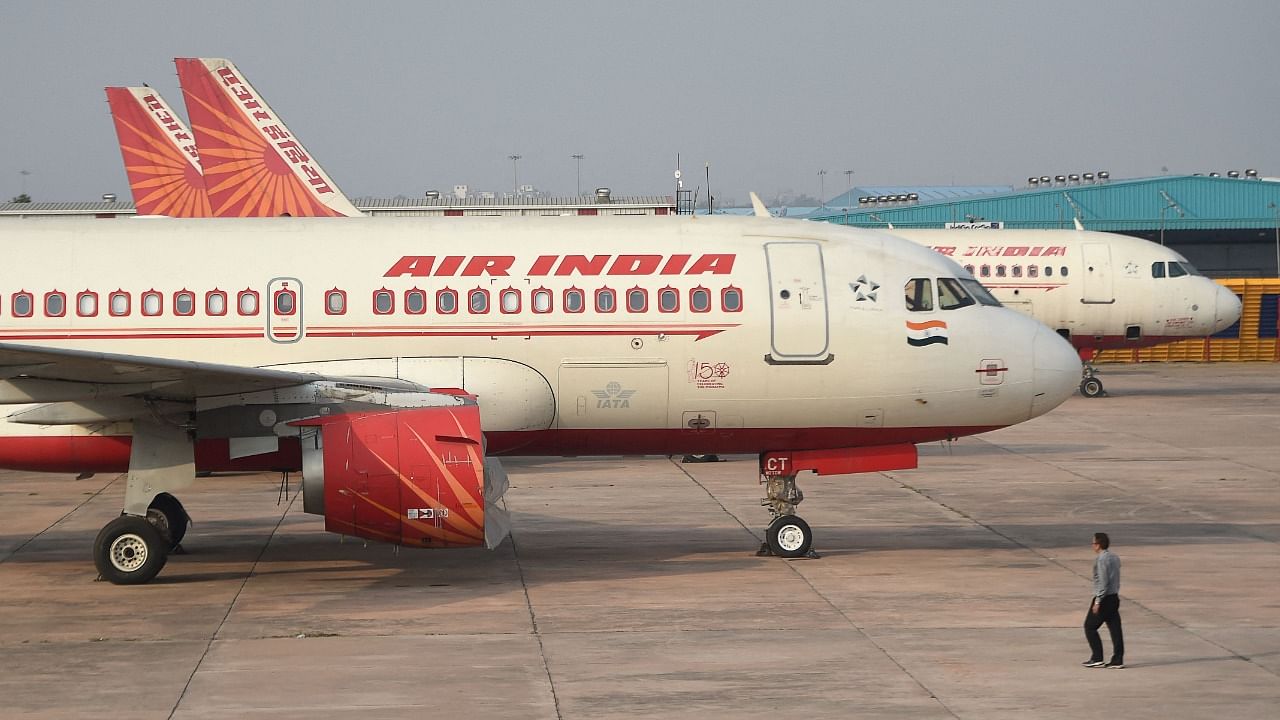 Air India had on May 4 said it would vaccinate all its employees against Covid-19 by the month-end as a pilots' body had demanded inoculation of the flying crew. Credit: AFP File Photo