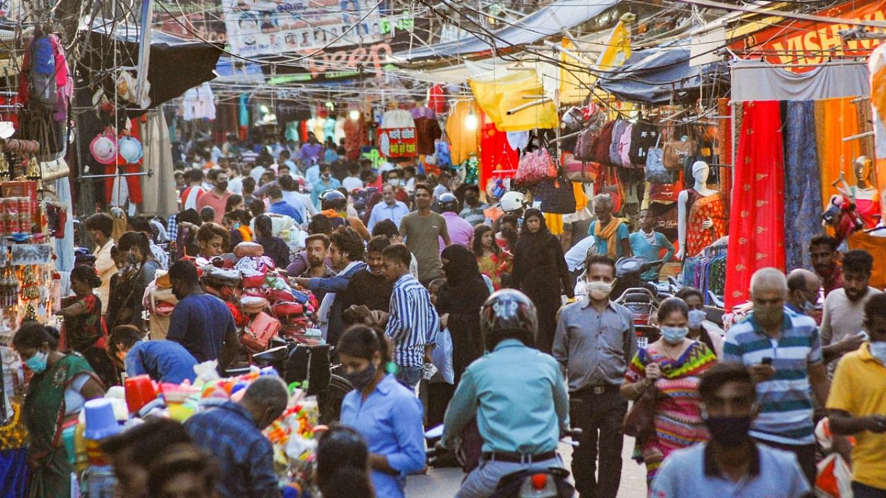 Crowded Sisamau market after unlocking of Covid-19 lockdown begins, in Kanpur. Credit: PTI Photo