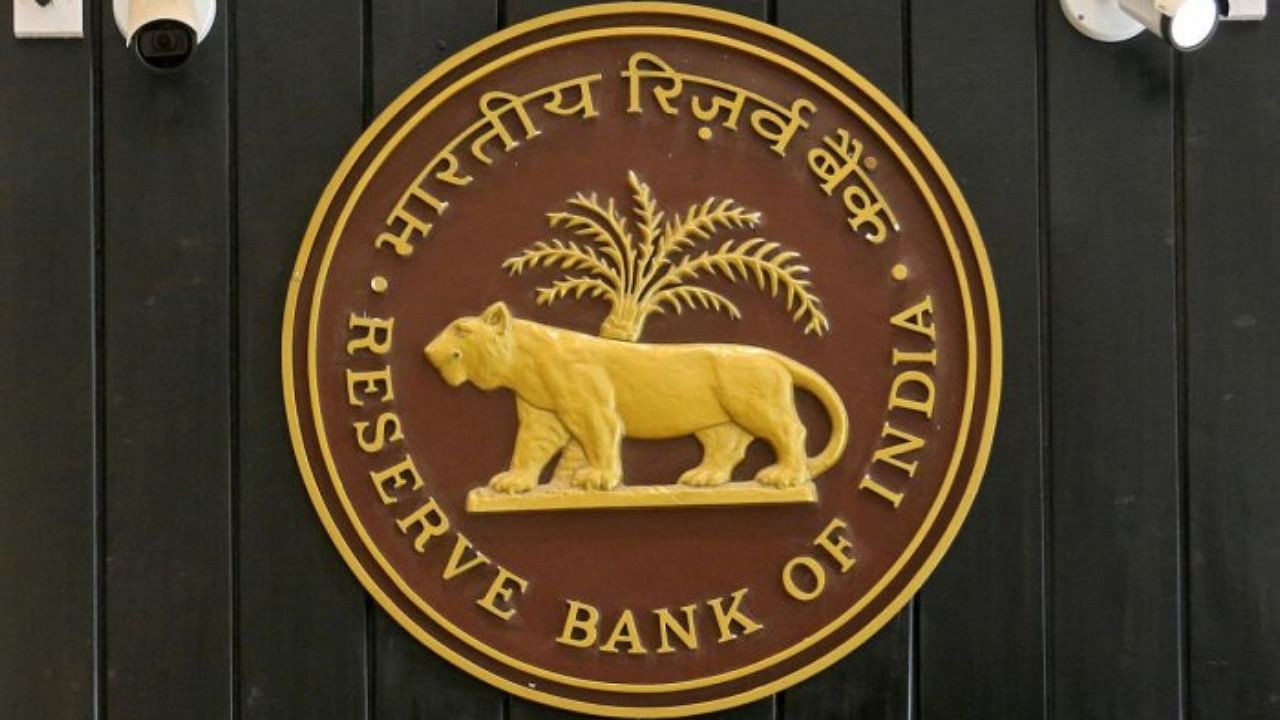 RBI is transferring nearly Rs 1 lakh crore to government. Credit: DH File Photo